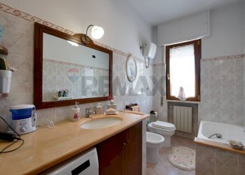 Bagno - Villa traversa 234F di via Napoli, Bari - foto 27