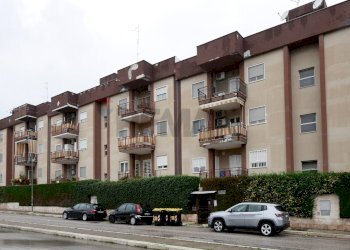 Edificio all\'aperto - Trilocale Via Don Carlo Gnocchi
 
3, Bari - foto 1