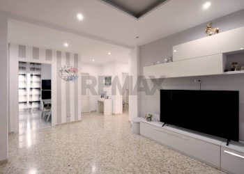 Soggiorno - Trilocale Via Don Carlo Gnocchi
 
3, Bari - foto 5