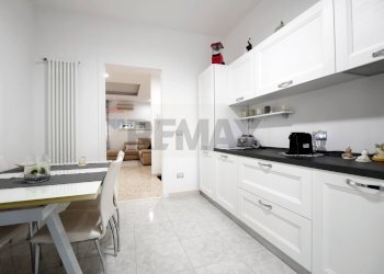 Cucina - Trilocale Via Don Carlo Gnocchi
 
3, Bari - foto 10