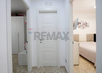 Hall / corridoio - Trilocale Via Don Carlo Gnocchi
 
3, Bari - foto 13