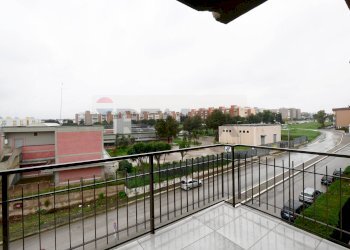 Balcone - Trilocale Via Don Carlo Gnocchi
 
3, Bari - foto 16