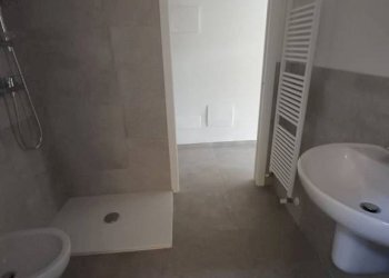 Bagno - Negozio corso Roma, Carpi - foto 5