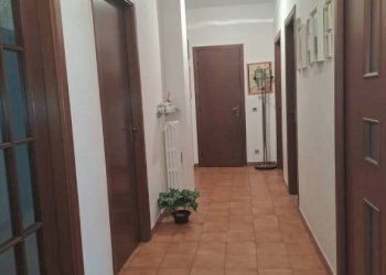 Corridoio - Appartamento via Scoglio del Tonno, 46, Taranto - foto 1