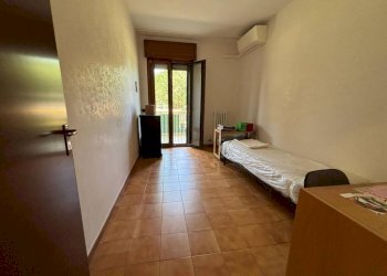 Camera da letto - Quadrilocale via Scoglio del Tonno, 56, Taranto - foto 5