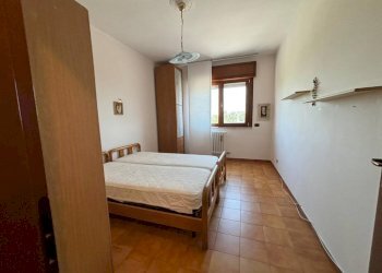 Camera da letto - Quadrilocale via Scoglio del Tonno, 56, Taranto - foto 10