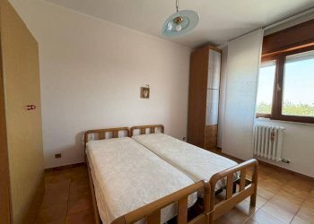 Camera da letto - Quadrilocale via Scoglio del Tonno, 56, Taranto - foto 11