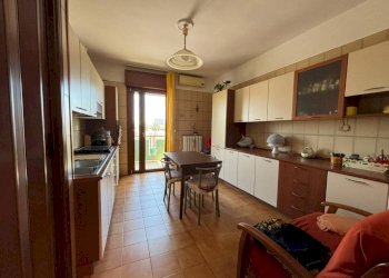 Cucina - Quadrilocale via Scoglio del Tonno, 56, Taranto - foto 13