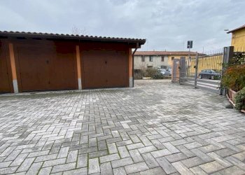 Box auto - Bilocale vicolo dei Romani, Casorate Sempione - foto 5