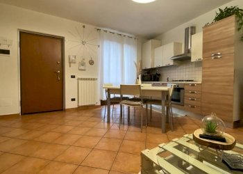 Cucina - Bilocale via Roma, Arsago Seprio - foto 18