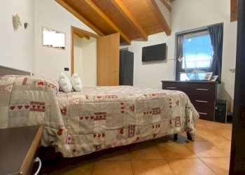 Camera da letto - Bilocale via Roma, Arsago Seprio - foto 29