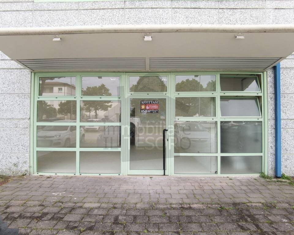 Ingresso - Capannone via Angelo Banfi, 1o, Verucchio - foto 1