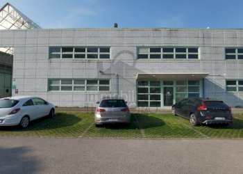 Facciata - Capannone via Angelo Banfi, 1o, Verucchio - foto 1