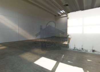 Interno non residenziale - Capannone via Angelo Banfi, 1o, Verucchio - foto 12