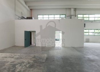 Interno non residenziale - Capannone via Angelo Banfi, 1o, Verucchio - foto 12