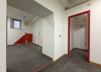 Foto 7 - Locale Commerciale Via Calabresi
 
31, Viterbo - foto 7