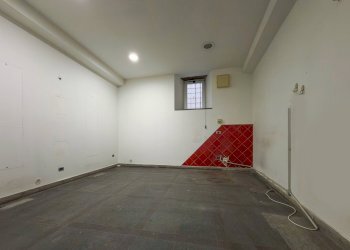 Foto 8 - Locale Commerciale Via Calabresi
 
31, Viterbo - foto 8