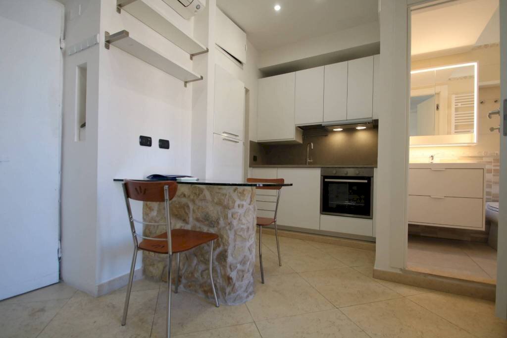 Cucina - Monolocale viale Umbria, 66, Milano - foto 1