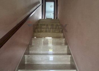 Scale - Villa via gaeta
 
205, Frosinone - foto 7