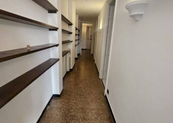 Corridoio - Quadrilocale via Francesco Domenico Guerrazzi, Genova (zona Albaro) - foto 9