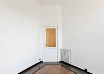 Camera da letto - Quadrilocale via Francesco Domenico Guerrazzi, Genova (zona Albaro) - foto 17