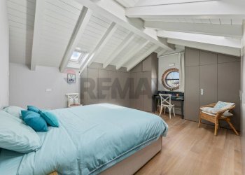 Camera in mansarda - Villa Via Cavallotti
 
45, Monza - foto 41