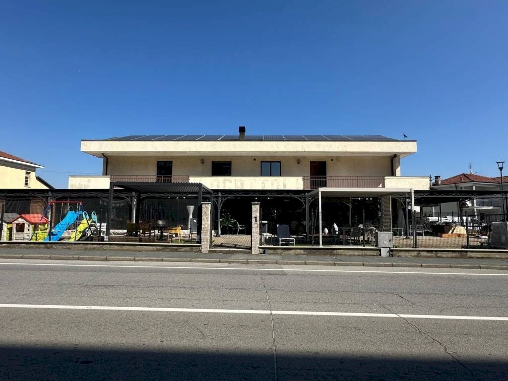 Zona - Negozio via Padana Inferiore, Chieri - foto 1