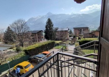 Balcone - Trilocale via Gilles de Chevreres, 62, Aosta - foto 17