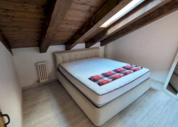 Camera da letto - Trilocale via Gilles de Chevreres, 62, Aosta - foto 30