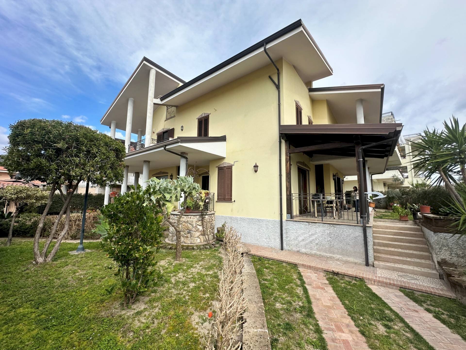 Foto 1 - Villa Via Filippo Turati
 
27, Montepaone - foto 1