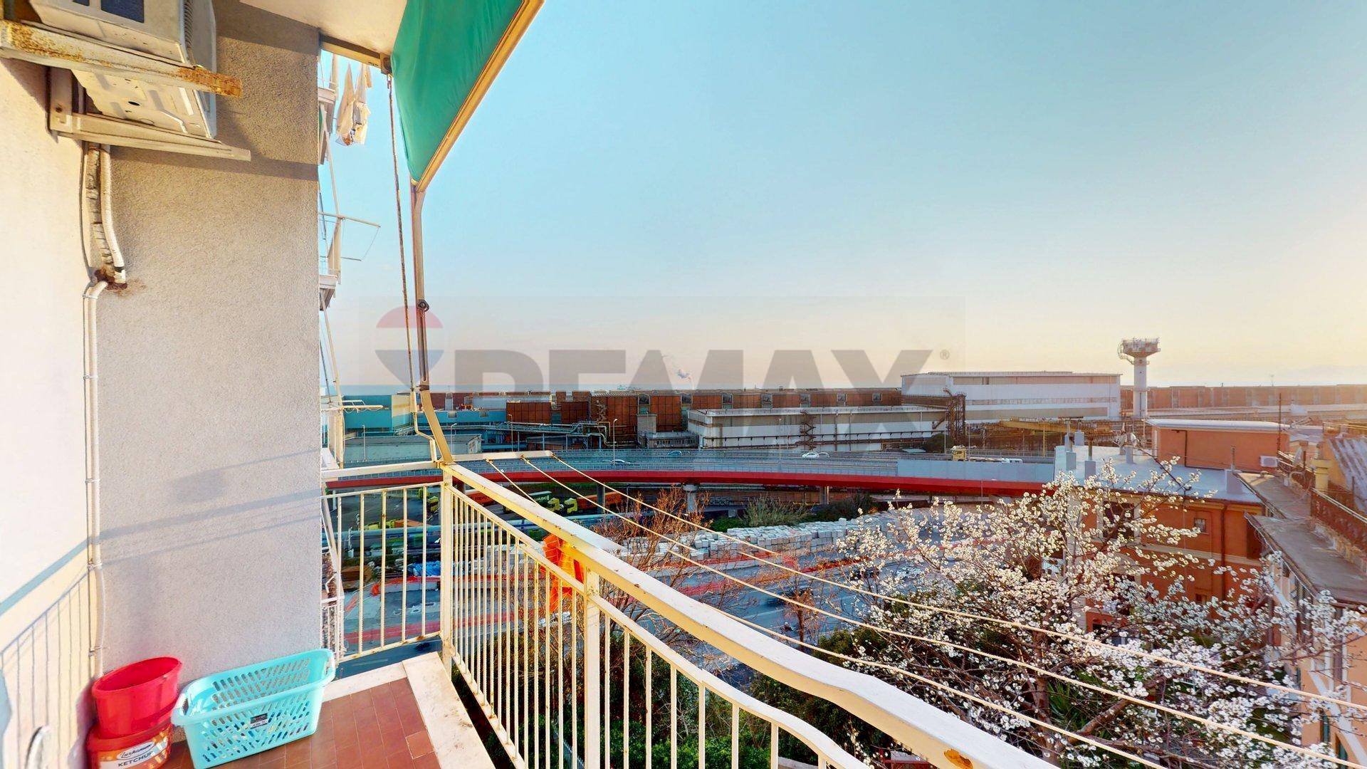 Balcone - Trilocale Via Tonale
 
13, Genova - foto 1