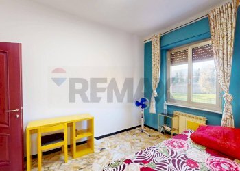 Camera / camera da letto - Three-room apartment Via Tonale
 
13, Genova - photo 8