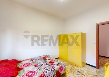 Camera / camera da letto - Three-room apartment Via Tonale
 
13, Genova - photo 9