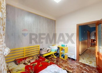 Camera / camera da letto - Three-room apartment Via Tonale
 
13, Genova - photo 20