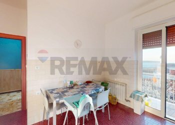Sala da pranzo - Three-room apartment Via Tonale
 
13, Genova - photo 24