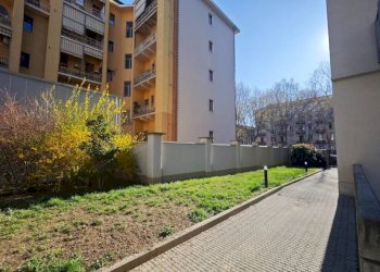Cortile interno - Trilocale corso Duca degli Abruzzi, 56, Torino (zona Crocetta) - foto 8