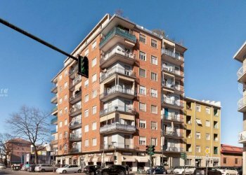 Facciata - Box via Onorato Vigliani, 161, Torino (zona Mirafiori Sud) - foto 5