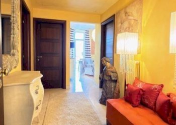 Ingresso - Quadrilocale via della Repubblica, 4, Biella - foto 3