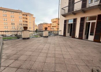 Terrazzo - Quadrilocale via della Repubblica, 4, Biella - foto 12