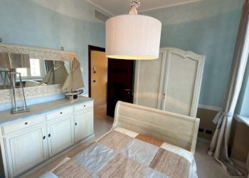 Camera da letto - Quadrilocale via della Repubblica, 4, Biella - foto 27
