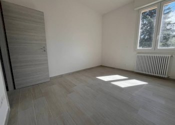 Camera da letto - Three-room apartment via San Ruffillo, 2A, San Lazzaro di Savena - photo 12