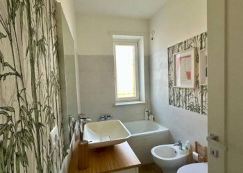 Bagno - Three-room apartment via Lina Bo Bardi, Roma - photo 6