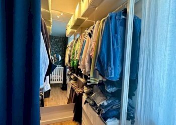 Cabina armadio - Three-room apartment via Lina Bo Bardi, Roma - photo 10