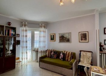 Soggiorno - Three-room apartment via Vincenzo Gioberti, 12, Pinerolo - photo 7