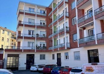 Facciata - Three-room apartment via Vincenzo Gioberti, 12, Pinerolo - photo 37