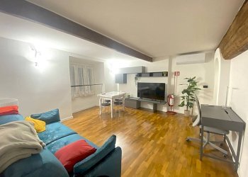 Salone - Appartamento piazza Grillo Cattaneo, 1, Genova (zona Centro Storico) - foto 1