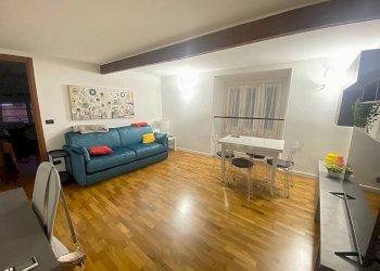 Salone - Appartamento piazza Grillo Cattaneo, 1, Genova (zona Centro Storico) - foto 3