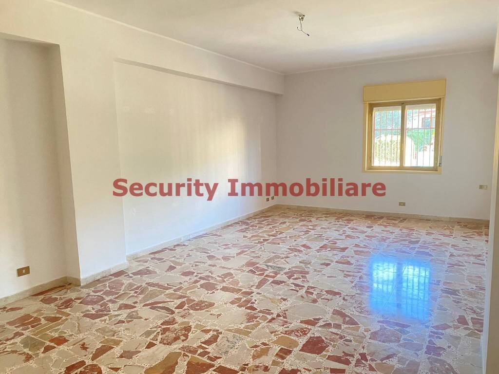 Cucina - Quadrilocale via Enrico Ghezzi, Sciacca - foto 2