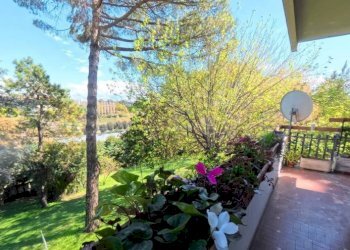 Terrazzo - Quadrilocale viale Isacco Newton, 10, Roma - foto 2