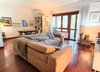 Salone - Quadrilocale viale Isacco Newton, 10, Roma - foto 5